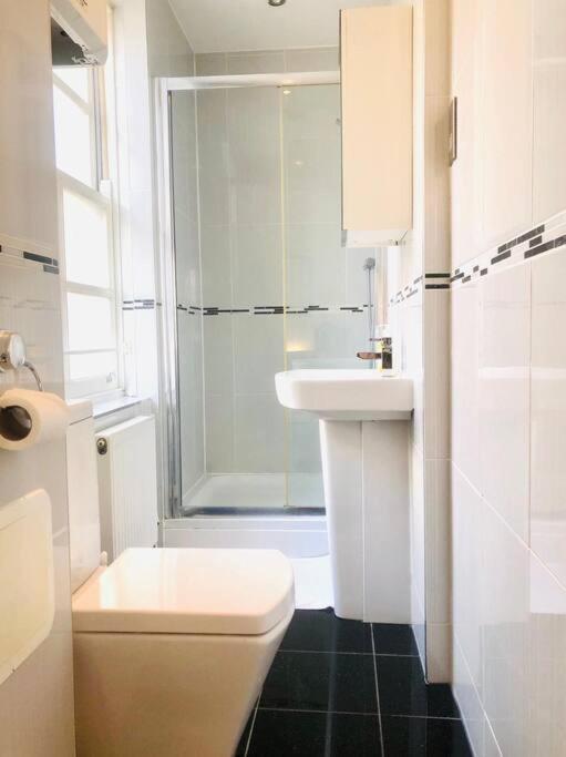 Excellent Flat In
